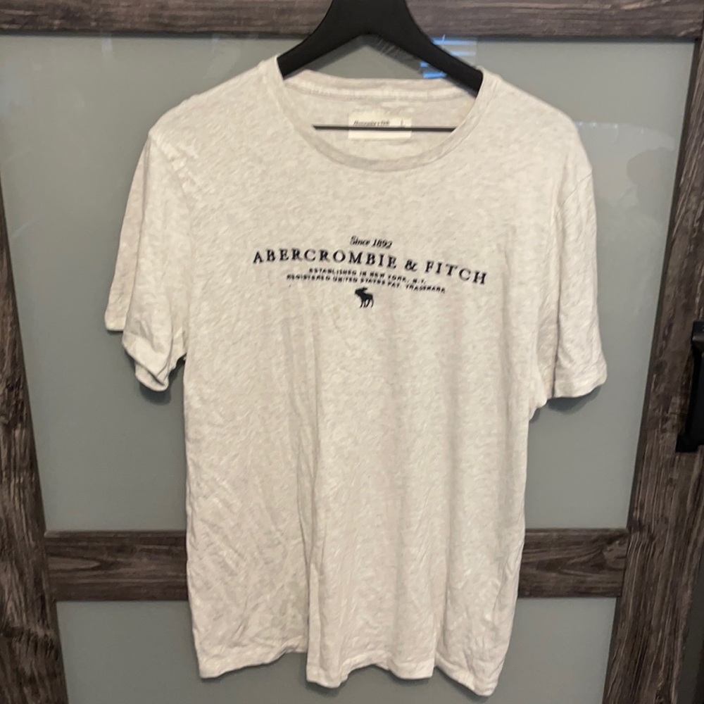 Abercrombie t shirt